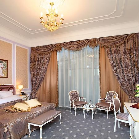 Aleksandrovski Grand Hotel Vladikavkaz Værelse billede